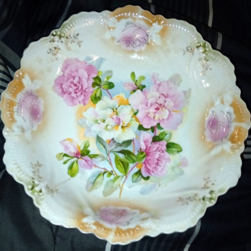 PORCELAIN LEUCHTENBERG GERMAN SERVING BOWL